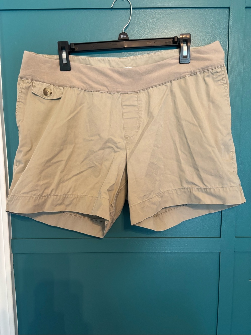 Liz Lange Maternity Khaki Beige Casual Shorts 100% Cotton Size Large